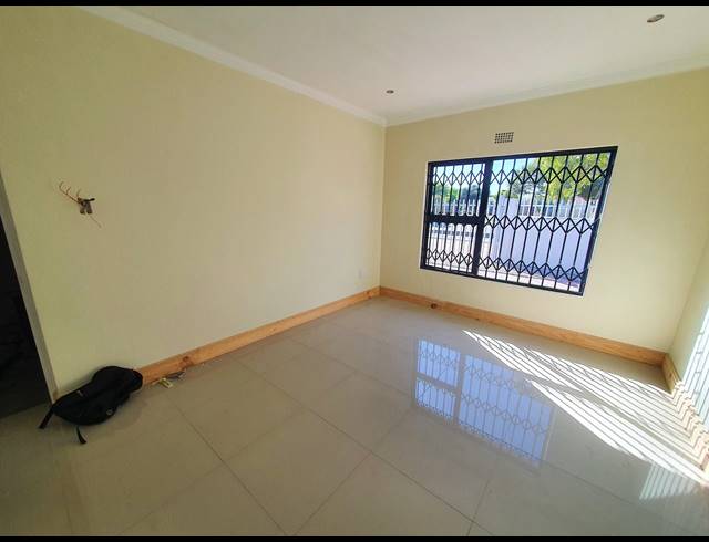 3 BEDROOM HOUSE TO LET IN TOWNSEND ESTATE